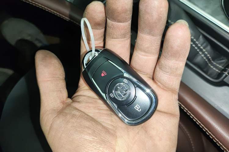 Used Buick Envision 2016 20T Two-Wheel-Drive Elite Model
