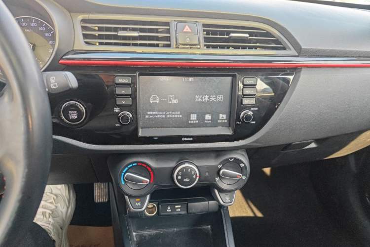 Used Kia KX Cross 2018 1.6L Automatic Dynamic Sunroof Version
