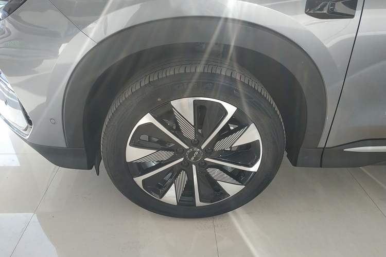 Used BYD Song PLUS New Energy 2025 EV Intelligent Driving Version 520km Premium Model
