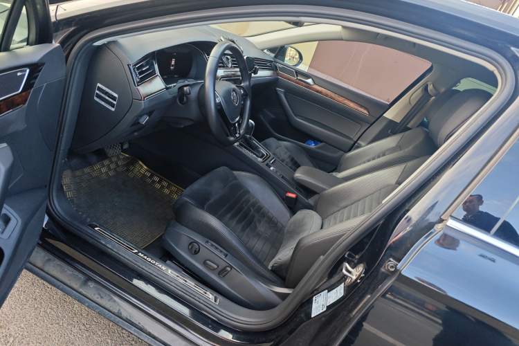 Used Volkswagen Magotan 2017 380TSI DSG Prestige Edition
