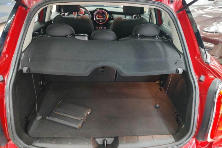 Used  MINI 2016 1.5T COOPER Five-Door Edition
