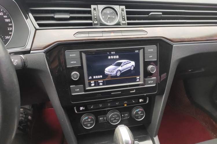 Used Volkswagen Magotan 2018 330TSI DSG Luxury Model
