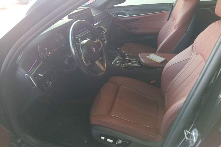 Used BMW 5 Series New Energy 2022 Restyled 535Le Pioneer Edition M Sport Package
