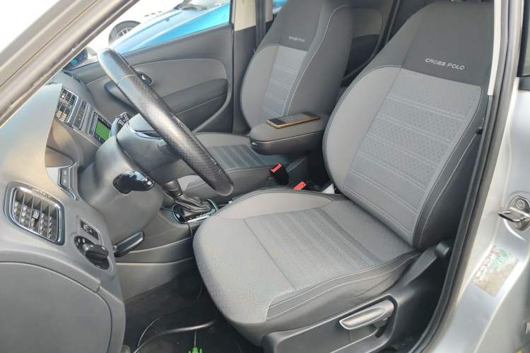 Used Volkswagen Polo 2014 1.6L Cross Polo Automatic