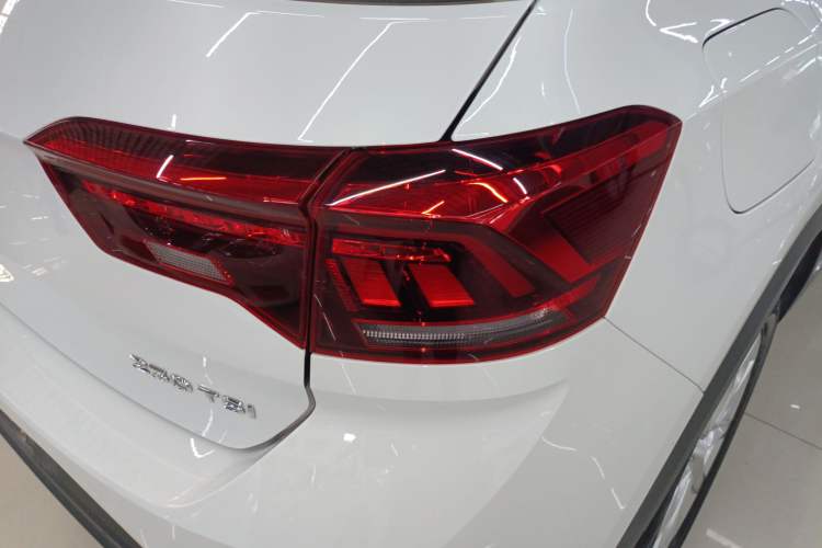 Used Volkswagen T-ROC 2020 230TSI DSG Two-Wheel Drive Advanced Version
