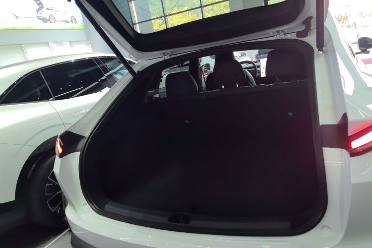 Used ONVO L60 2024 60 kWh Rear-Drive Version
