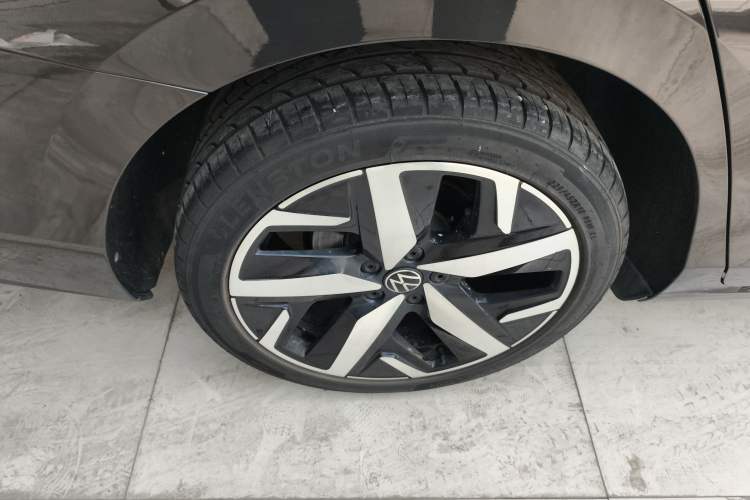 TDK.VehicleDetails.img