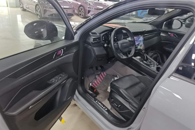 Used Lynk & Co 01 EM-P 2023 1.5TD EM-P PM
