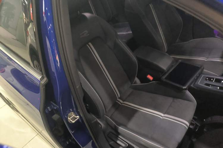 Used Volkswagen Golf 2021 280TSI DSG R-Line
