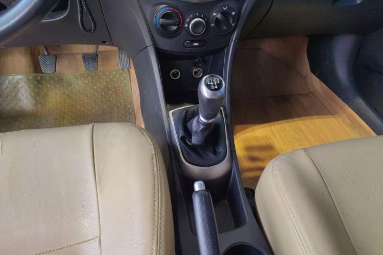 Used Hyundai Verna Ray 2016 1.4L Manual Leading GLX Model