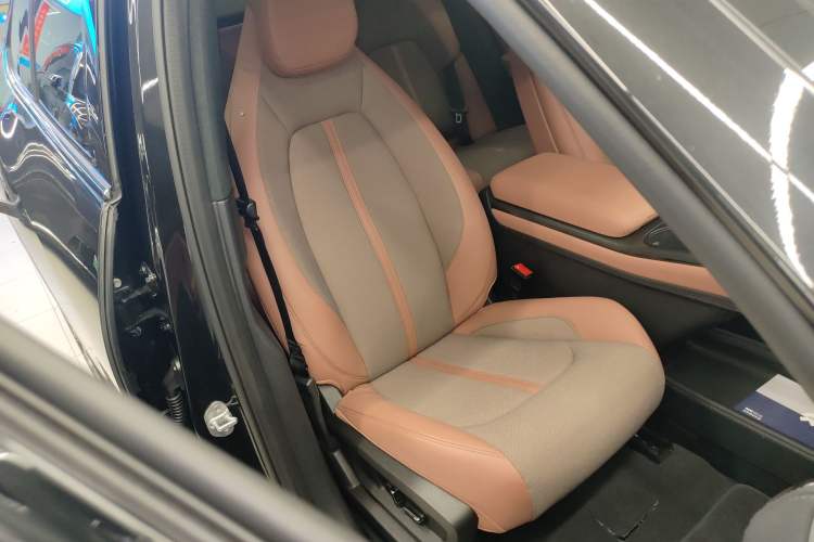 Used Nio EC6 2020 465 km Sport Edition
