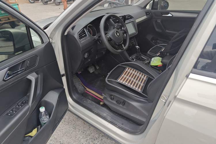 Used Volkswagen Tiguan L 2021 280TSI Automatic Two-Wheel Drive Comfort Edition – Low-Trim Version
