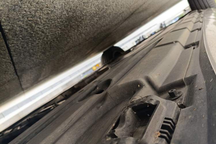 Used Mercedes-Benz R-Class 2017 R 320 4MATIC Business Edition Prestige Model
