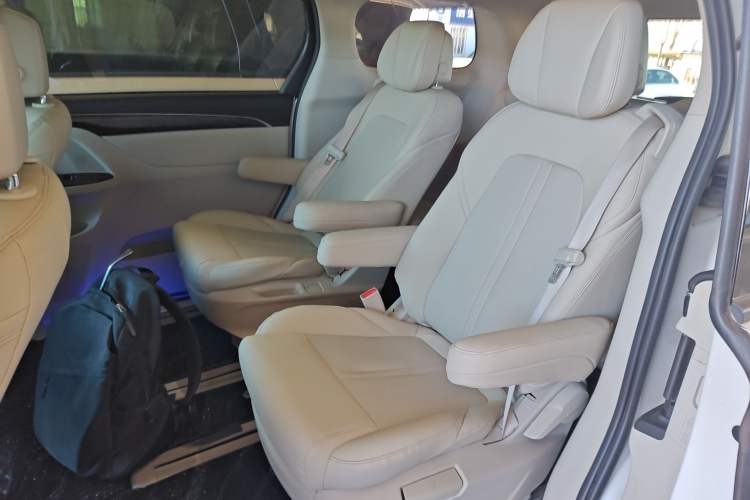 Used Buick GL8 2020 ES Land Cruiser 653T Comfort Edition
