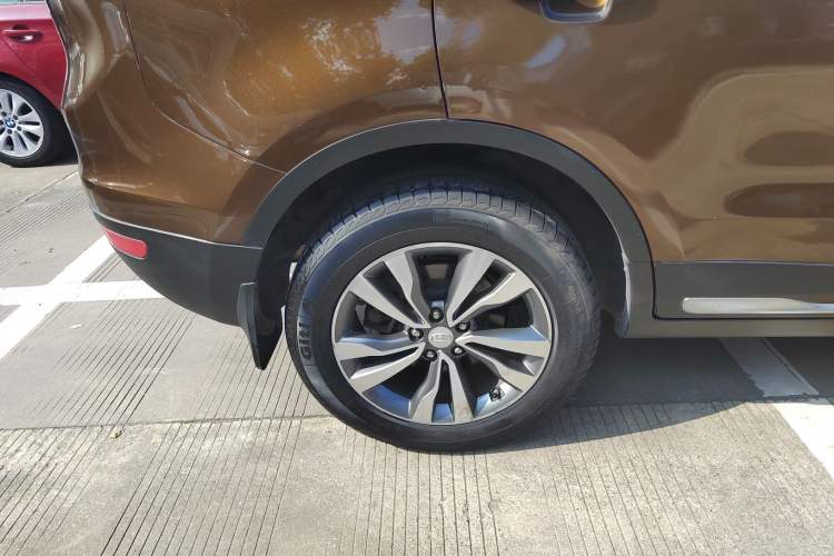 Used Geely Auto Emgrand X7 Sport 2016 1.8TD Automatic ZhiShang Model
