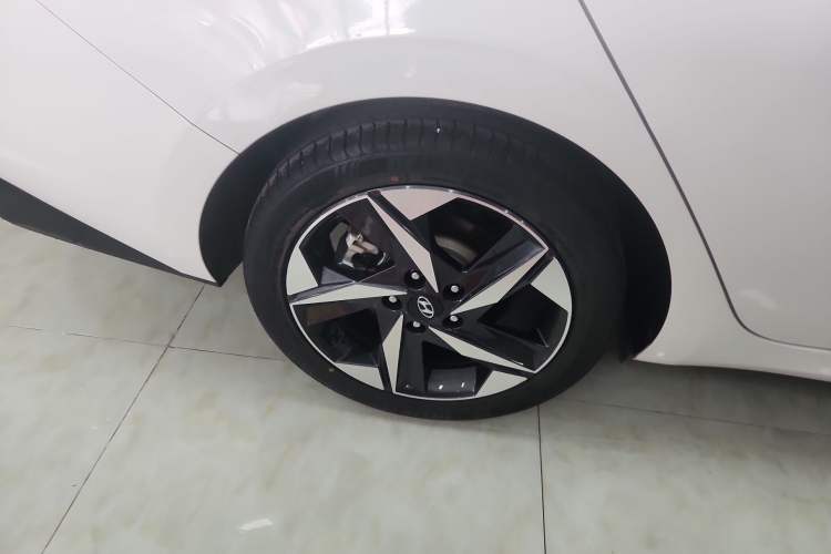 Used Hyundai Elantra 2022 240TGDi DCT LUX Prestige Edition
