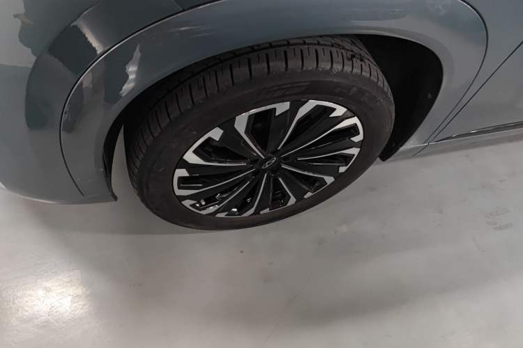 Used Chery Tiggo 9 2023 2.0T Dual-Clutch Two-Wheel Drive Luxury Edition 7 Seats
