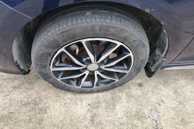 Used BYD Song MAX 2018 1.5T Manual Smart Connect Luxury 6-Seater
