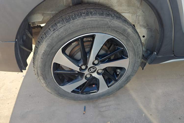 Used Toyota YARiS L 2022 X-Trail 1.5L CVT Leading PLUS Edition