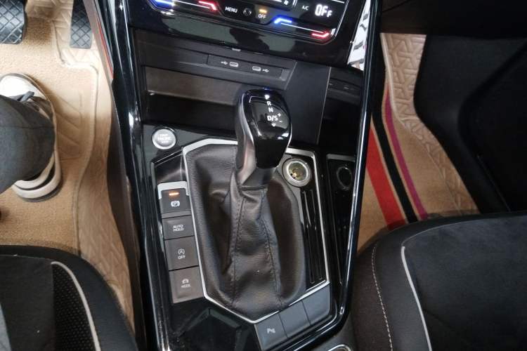 Used Volkswagen Tayron 2020 330TSI Two-Wheel Drive Luxury Connected Pro Edition
