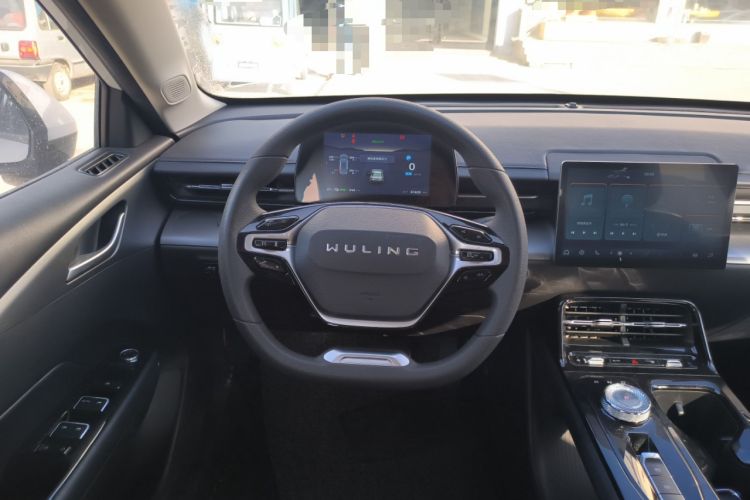 Used Wuling E5 2024 410 km Standard Version
