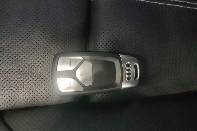 Used Audi A4L 2022 40 TFSI Luxury Dynamic Model