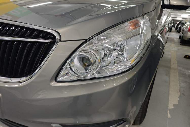 Used Buick GL8 2018 28T Luxury Model China VI Standard