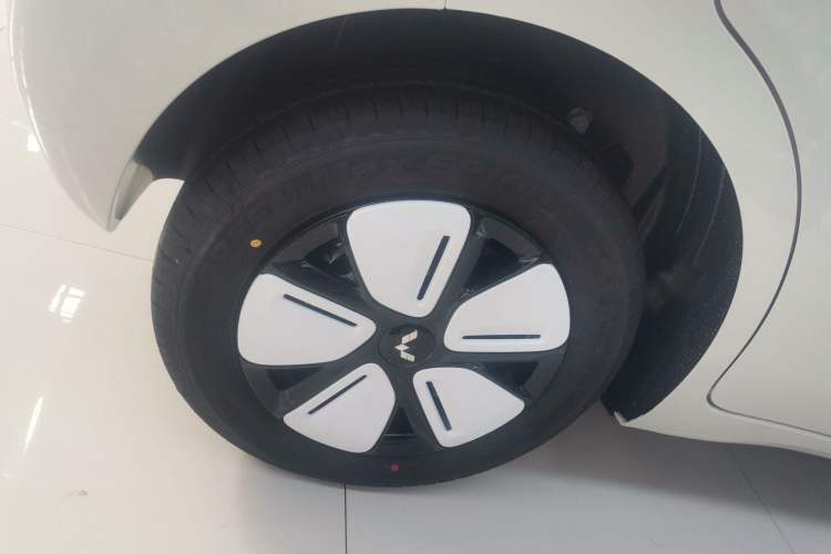 Used Wuling Hongguang MINIEV 2025 Four-Door Version Advanced Edition
