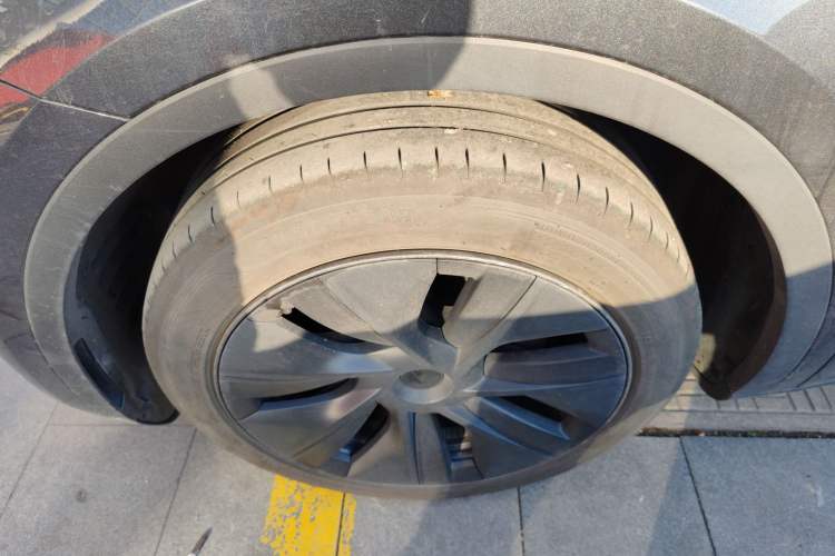 Used Tesla Model Y 2024 Rear-Wheel-Drive Version