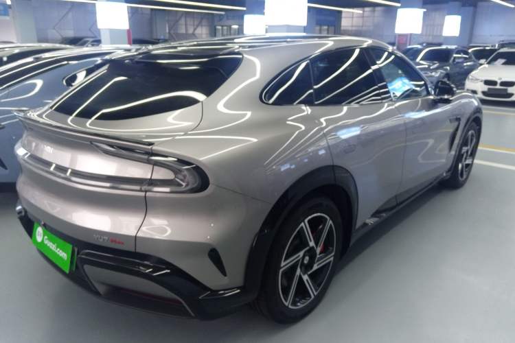 Used  YU7 2025 Ultra-Long Range High-Performance All-Wheel-Drive Max Edition