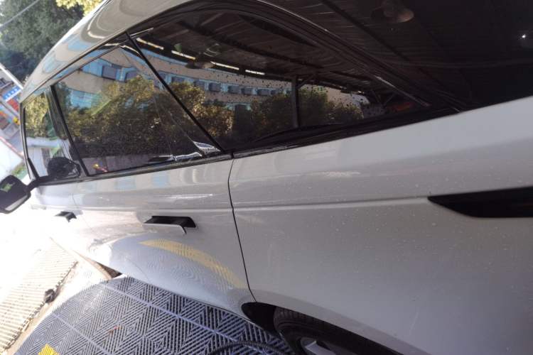 Used Land Rover Range Rover Velar 2019 250 PS
