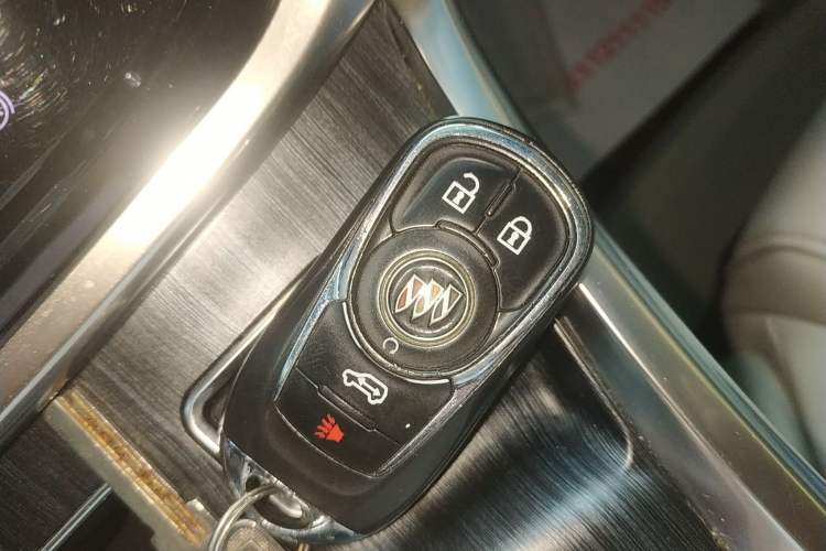 Used Buick GL8 2022 ES Landtrek 653T Comfort Edition
