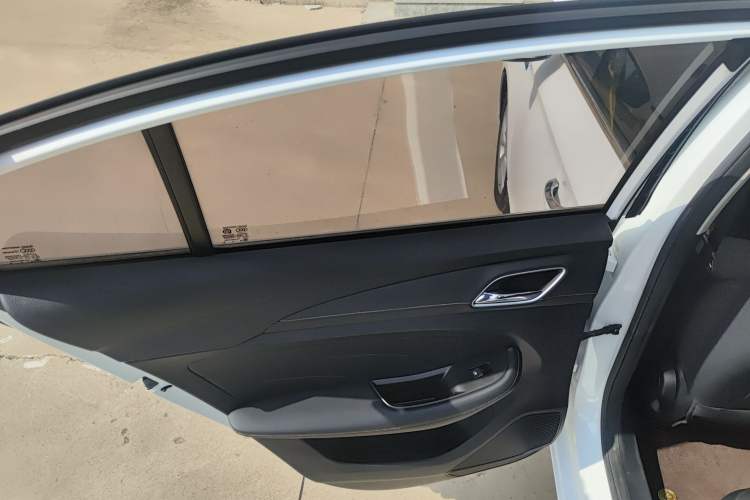 Used Roewe i5 2019 1.5L Automatic 4G Connected Langyue Edition