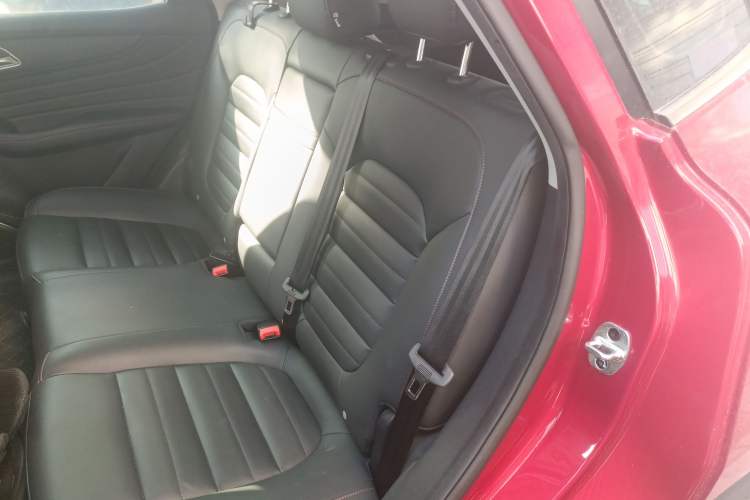 Used MG HS 2018 20T Automatic Two-Wheel Drive Hormone Passion Edition China V Standard