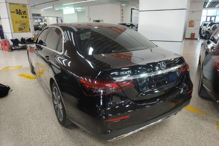 Used Mercedes-Benz E-Class 2021 Restyled E 300 L Sporty and Stylish Edition
