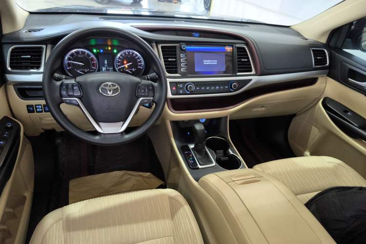 Used Toyota Highlander 2015 2.0T Four-Wheel Drive Elite Edition 7-Seater