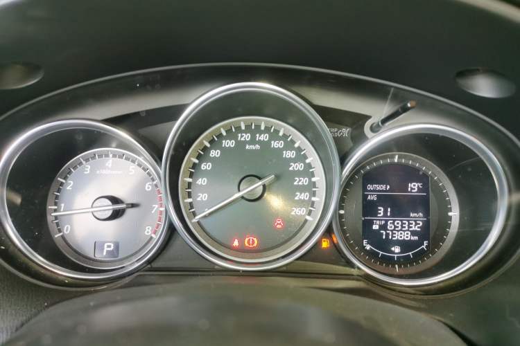 Used Mazda CX-5 2013 2.5L Automatic 4x4 Luxury Version
