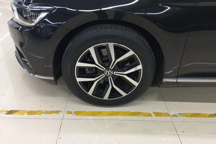 Used Volkswagen Magotan 2020 330TSI DSG Leading Model
