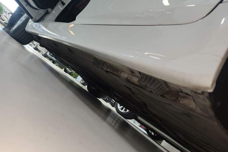 Used BMW 5 Series 2014 520i Elegant Edition
