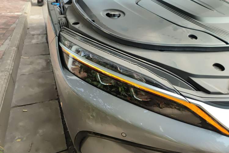 Used BYD Han 2023 EV Champion Edition 605KM Front-Drive Premium Model
