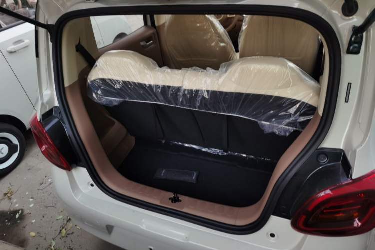 Used Wuling Hongguang MINIEV 2025 Four-Door Version Zhenxiang+ Edition
