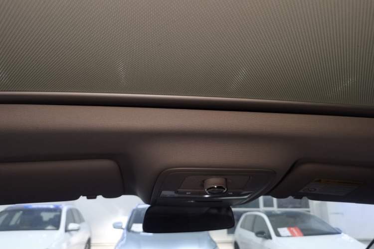 Used Roewe RX5 2020 20T Automatic 4G Connect Superior Flagship Edition
