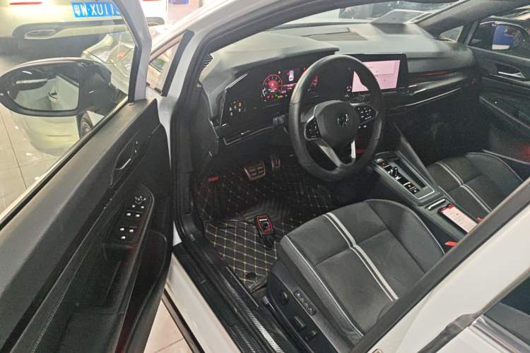 Used Volkswagen Golf 2023 Facelift 280TSI DSG R-Line Lite