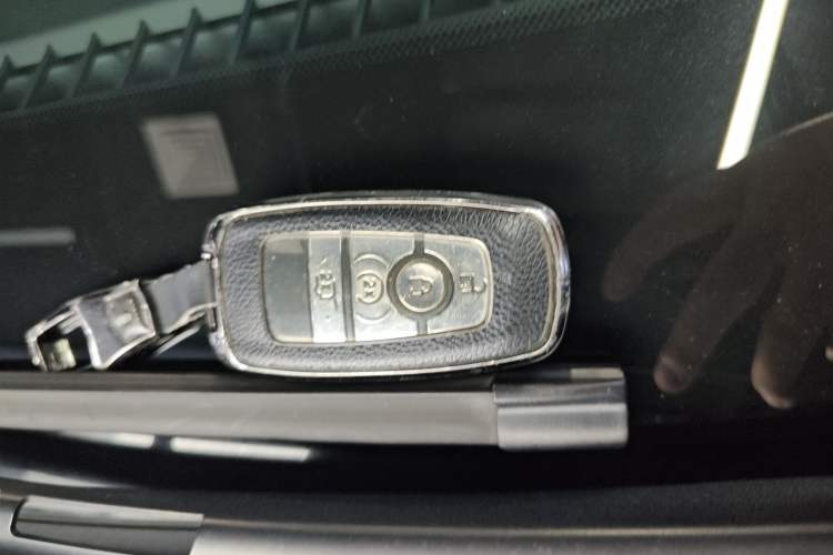 Used Lincoln Corsair 2022 2.0T Two-Wheel Drive Deluxe Edition
