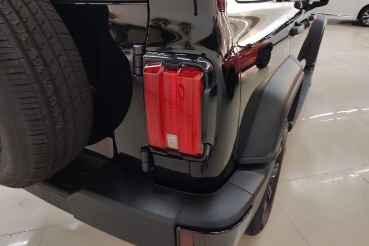 Used Tank 300 2025 2.0T Conqueror