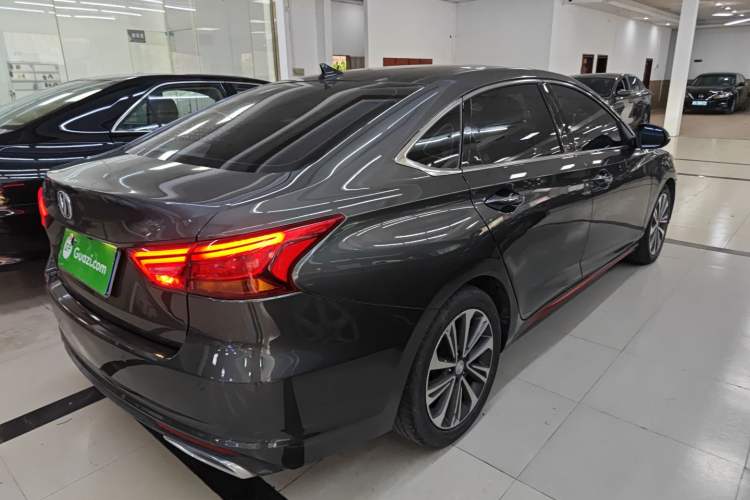 Used Changan Ruicheng CC 2021 Blue Whale Edition 1.5T DCT Prestige Model