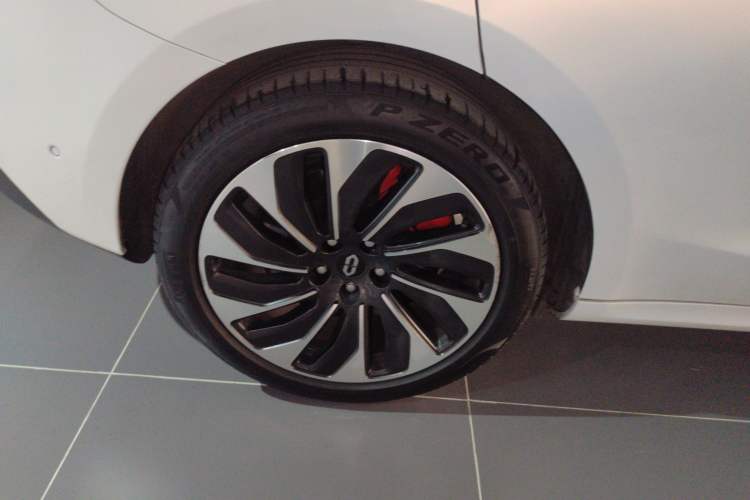 Used Hima AITO M5 2022 Range-Extended Rear-Drive Standard Version
