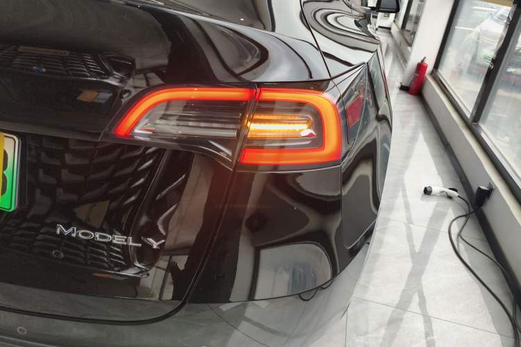 Used Tesla Model Y 2022 Revised Version Long-Range All-Wheel Drive
