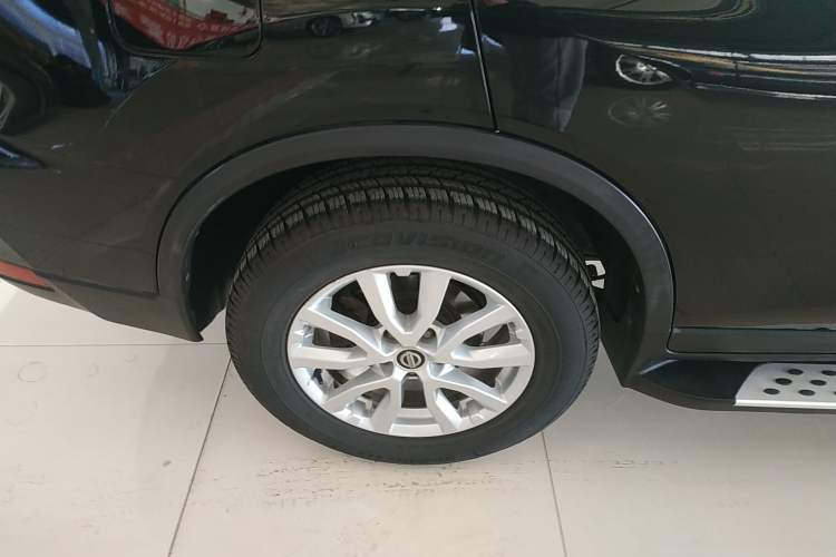 Used Nissan X-Trail 2019 2.0L CVT Smart Connect Comfort Edition 2WD
