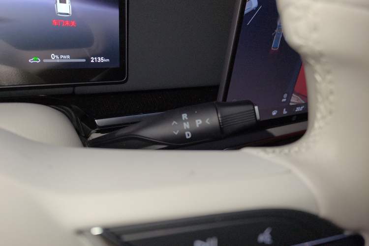 Used VOYAH Dream 2025 PHEV Four-Wheel-Drive Flagship Version – Qiankun Edition